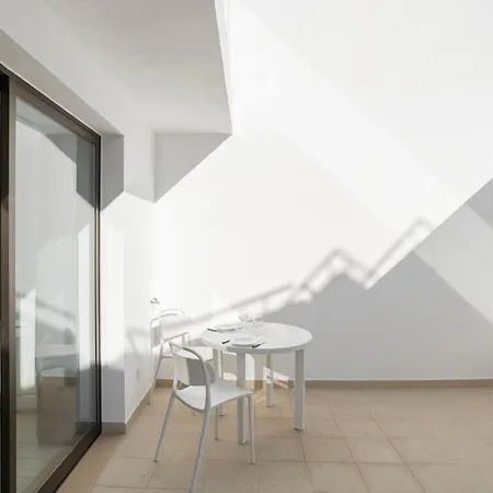 Apartment Beachside R/c *